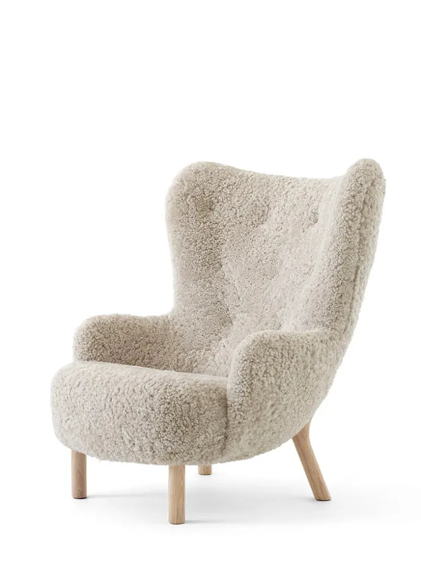&Tradition Lænestole<Petra VB3 Chair, moonlight sheepskin/walnut fra