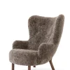 &Tradition Lænestole<Petra VB3 Chair, sahara sheepskin/walnut fra