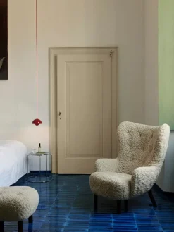 &Tradition Lænestole<Petra VB3 inkl. Skammel, sheepskin moonlight fra