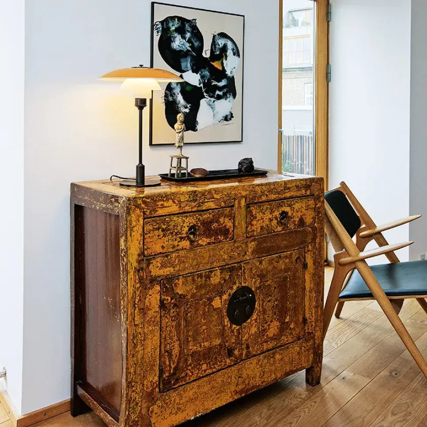 Louis Poulsen Spots<PH 3½-2½ Bordlampe, gul af Poul Henningsen