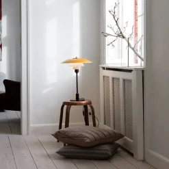 Louis Poulsen Spots<PH 3½-2½ Bordlampe, gul af Poul Henningsen