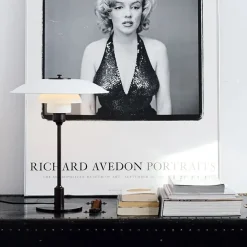 Louis Poulsen Spots<PH 3½-2½ bordlampe, hvid af Poul Henningsen