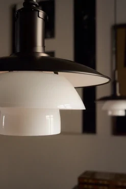 Louis Poulsen Spots|Pendler<PH 3/3 Pendel, Aged Brass fra