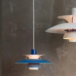 Louis Poulsen Pendler|Spots<PH 5 pendel, Monokrom Oyster af Poul Henningsen