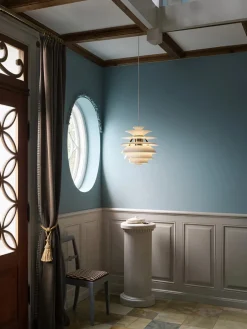 Louis Poulsen Spots|Pendler<PH Snowball, soft white/brass af Poul Henningsen