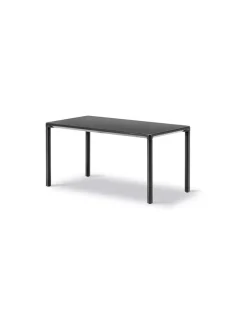 Fredericia Furniture Sofaborde<Piloti Bord, sort laminat fra