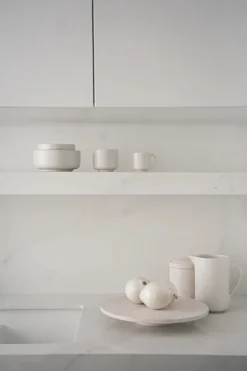 Louise Roe Kander|Service<Pisu 15 Pitcher, vanilla white fra