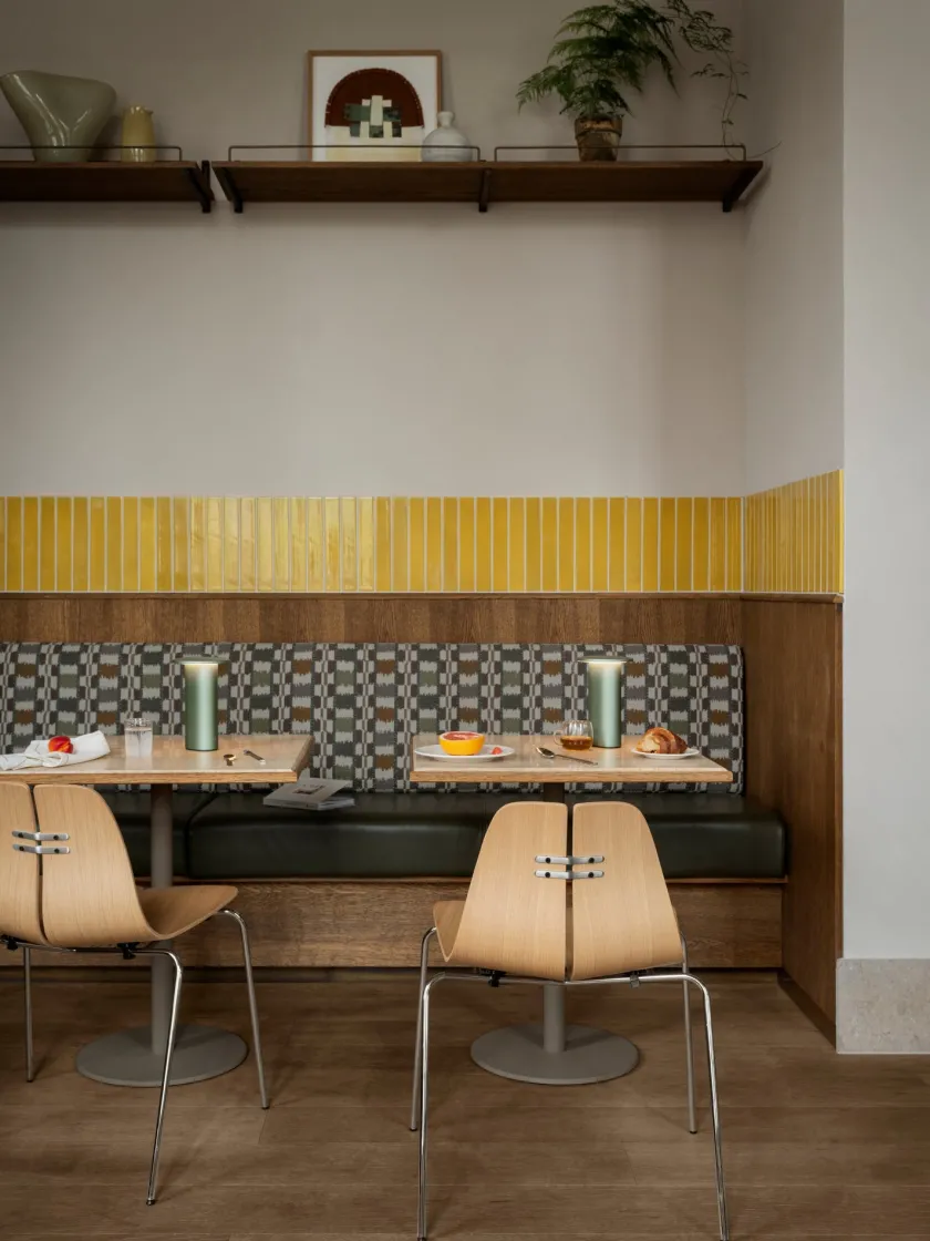 Fritz Hansen Spisebordsstole<PK3 spisebordsstol, sort ask af Poul Kjærholm