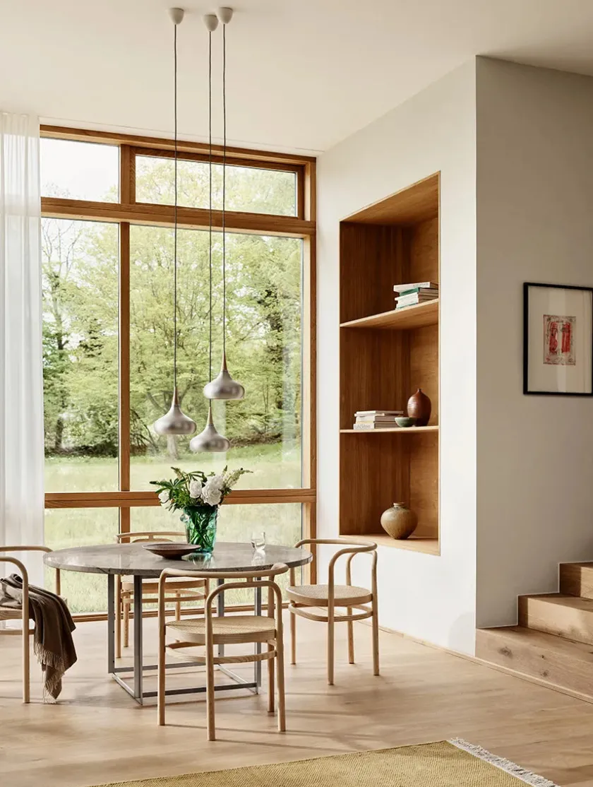 Fritz Hansen Spisebordsstole<PK15 Stol, sortfarvet ask af Poul Kjærholm