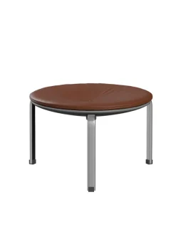 Fritz Hansen Skamler<PK33 Taburet af Poul Kjærholm