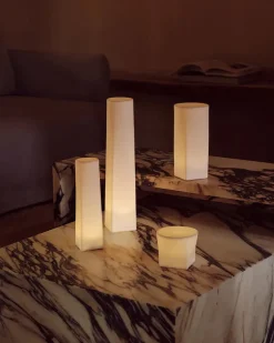 Audo Copenhagen Sofaborde<Plinth Bridge, Calacatta Viola marble fra