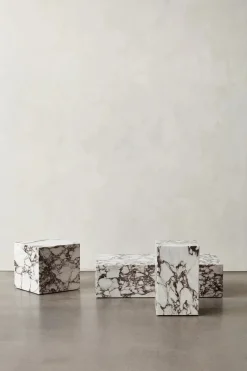 Audo Copenhagen Sideborde Og Små Borde<Plinth Cubic, grey galaxy marble fra