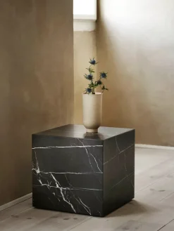 Audo Copenhagen Sideborde Og Små Borde<Plinth Cubic, grey galaxy marble fra