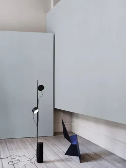 Muuto Gulvlamper|Spots<Post Floor Lamp fra