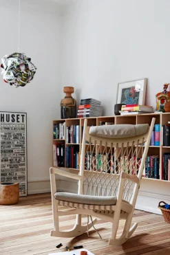 PP Møbler Gyngestole<PP124 Gyngestol af Hans J. Wegner