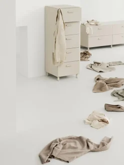 String Furniture Kommoder<Relief Kommode, høj fra String