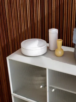 Montana Vitrineskabe<Ripple III Vitrineskab, inkl. ophæng fra