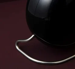 Arne Jacobsen Clocks Gaver Til Ham<Roman Bordur af Arne Jacobsen