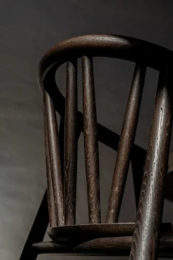 Børn Oaklings Gaver|Gaver Til Børn<Saga Højstol, røget eg fra