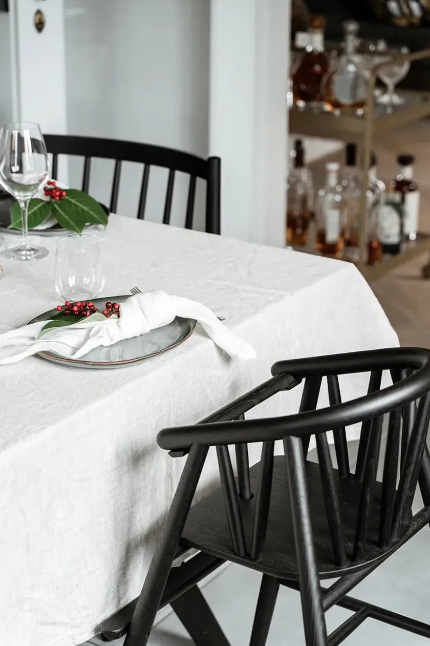 Børn Oaklings Gaver|Gaver Til Børn<Saga Højstol, sortlakeret eg fra