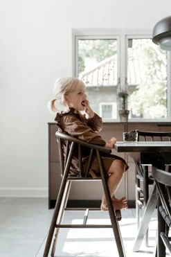 Børn Oaklings Gaver|Gaver Til Børn<Saga Højstol, sortlakeret eg fra