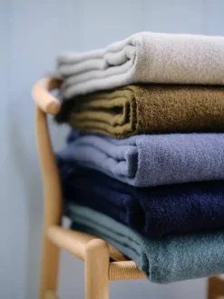 Silkeborg Uldspinderi Puder Og Plaider<Season Plaid, blackberry fra