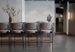 Verpan Barstole<Serie 430 barstol, sort af Verner Panton