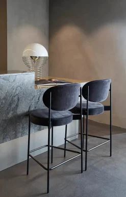 Verpan Barstole<Serie 430 barstol, sort af Verner Panton