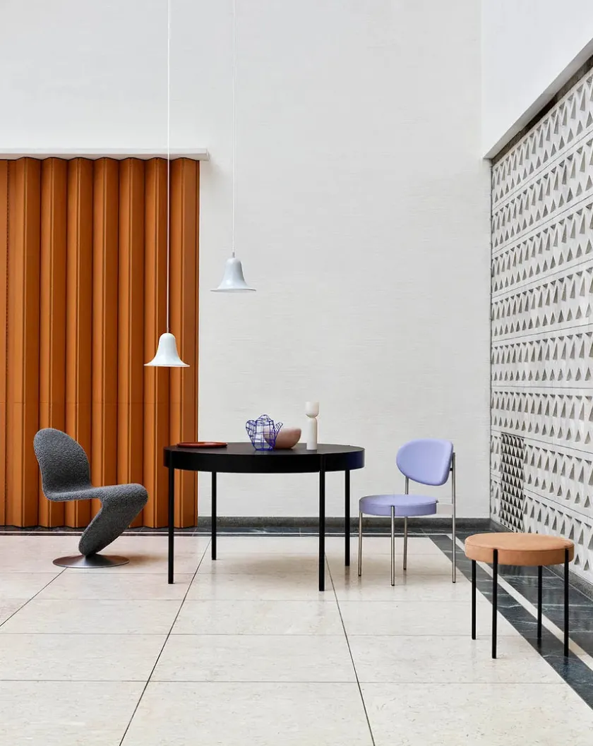 Verpan Spiseborde<Serie 430 bord, sort af Verner Panton