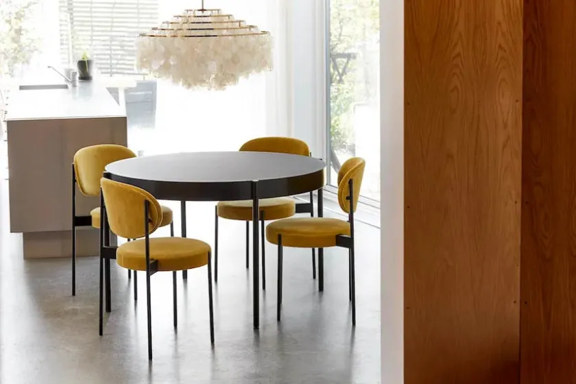 Verpan Spiseborde<Serie 430 bord, sort af Verner Panton