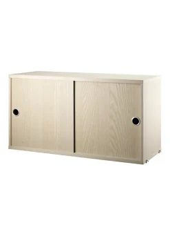 String Furniture Reolsystemer<Skab m. Skydelåger fra String