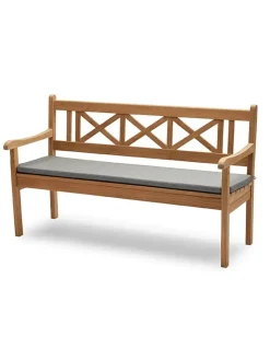 Fritz Hansen Havehynder<Skagerak Hynde til Skagen Bænk fra