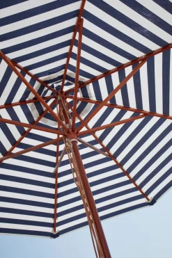 Fritz Hansen Parasoller<Skagerak Messina Parasol Ø270, Dark Blue Stripes fra