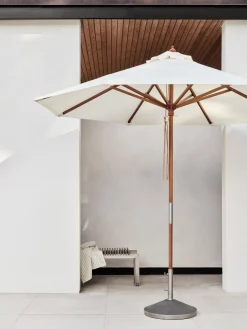 Fritz Hansen Parasoller<Skagerak Messina Parasol Ø300, Light Apricot/Dark Green Stripes fra