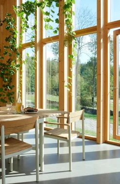 Fritz Hansen Havestole<Skagerak Pelagus Armstol, light ivory fra