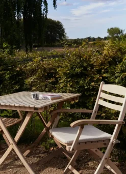 Fritz Hansen Havemøbelsæt<Skagerak Selandia Sæt, 2 stole og bord 75 fra