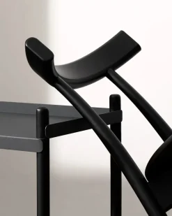 Nine Spisebordsstole<Skinny wooden chair, ash/blue fra