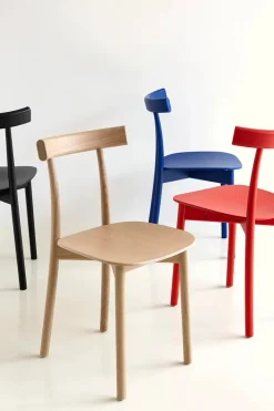 Nine Spisebordsstole<Skinny wooden chair, ash/black fra