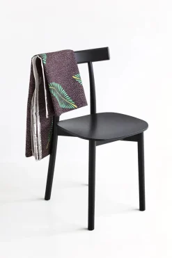 Nine Spisebordsstole<Skinny wooden chair, oak fra