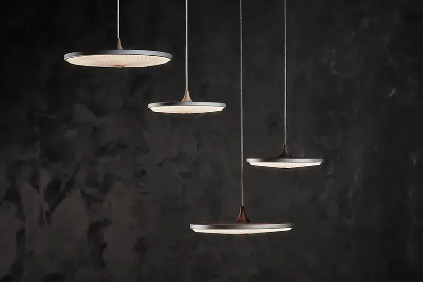 Le Klint Pendler|Spots<Soleil pendel small, røget eg, papir skærm fra