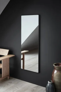 Vipp Spejle<Spejl, medium fra