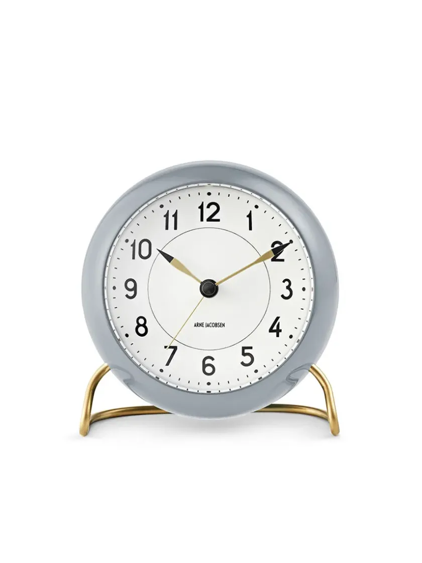 Arne Jacobsen Clocks Gaver Til Ham<Station Bordur, grå af Arne Jacobsen
