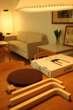 Artek Skamler<Stool 60, honey stained birk fra