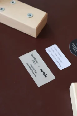 Artek Skamler<Stool 60, honey stained birk fra