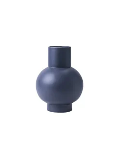 raawii Vaser<Strøm Vase, vaporous grey fra