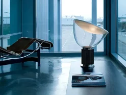 Flos Spots<Taccia Bordlampe fra