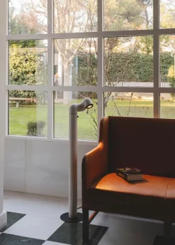 Santa & Cole Gulvlamper|Spots<Tatu Alta Gulvlampe, white grey fra Santa and Cole