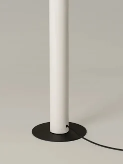 Santa & Cole Gulvlamper|Spots<Tatu Alta Gulvlampe, white grey fra Santa and Cole