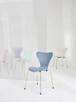 Fritz Hansen Spisebordsstole<70th Anniversary Edition 3107 Spisebordsstol, 7:14 AM Green af Arne Jacobsen