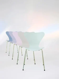 Fritz Hansen Spisebordsstole<70th Anniversary Edition 3107 Spisebordsstol, 7:14 AM Violet af Arne Jacobsen